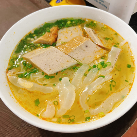 BÚN CHẢ SỨA